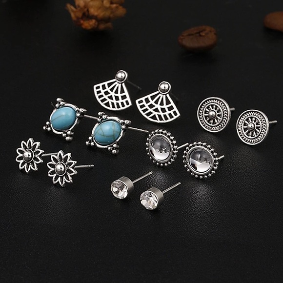 6 pairs of earrings - Picture 2 of 2